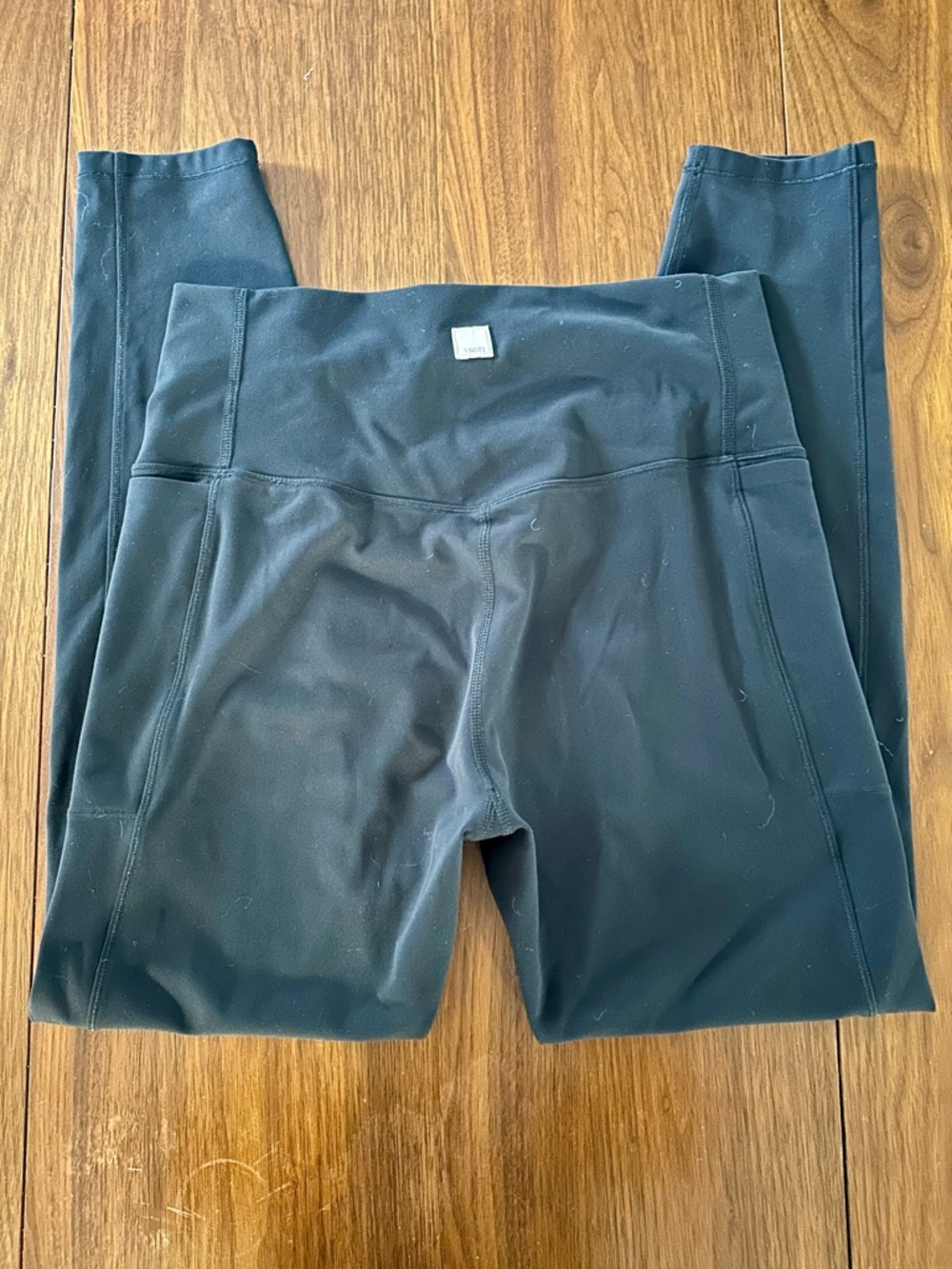 Vuori Black High-Waist Leggings with Pockets